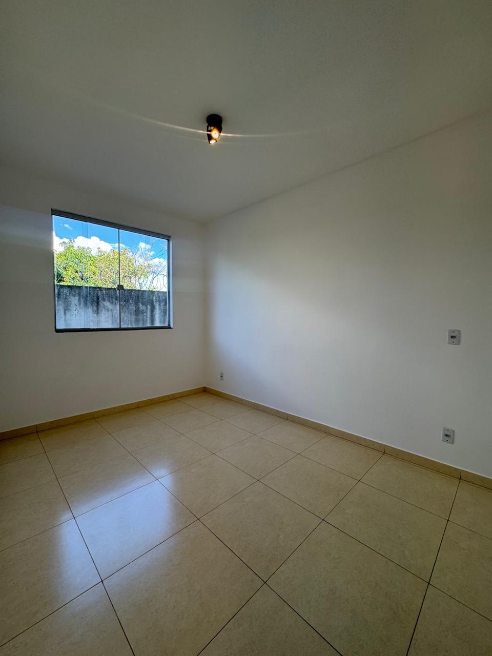 Quarto amplo