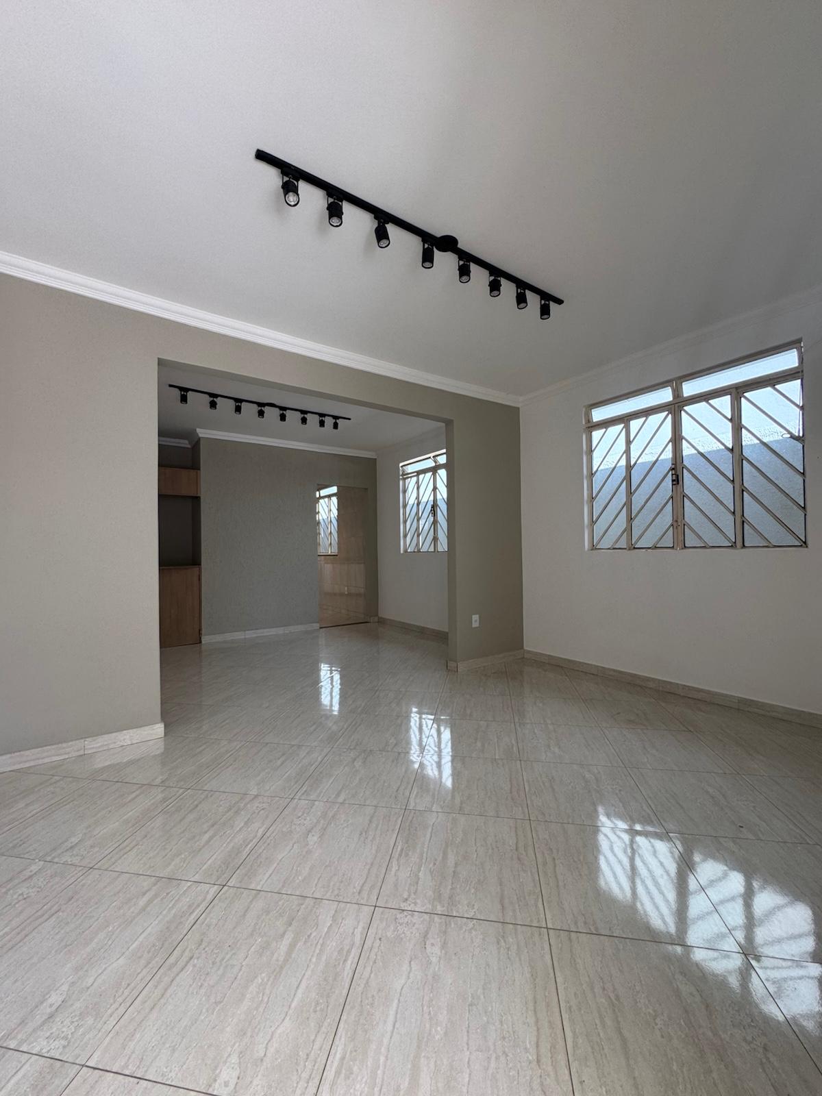 Sala ampla para 2 ambientes